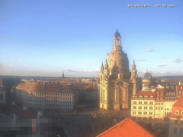 Archiv Foto Webcam Dresden - Frauenkirche und Neumarkt