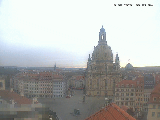 Archived image Webcam Dresden - Frauenkirche and Neumarkt square
