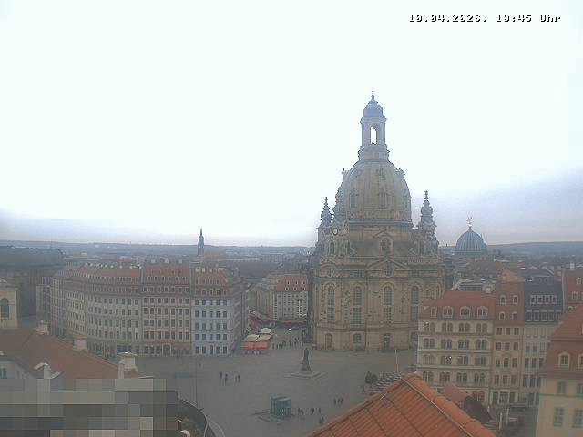 Archived image Webcam Dresden - Frauenkirche and Neumarkt square