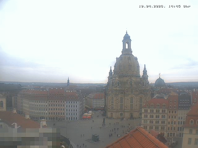 Archived image Webcam Dresden - Frauenkirche and Neumarkt square