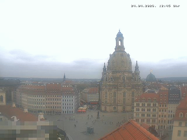 Archived image Webcam Dresden - Frauenkirche and Neumarkt square