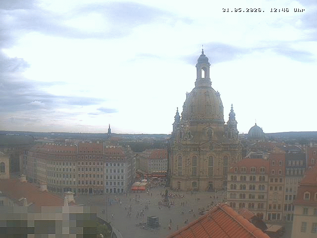 Archived image Webcam Dresden - Frauenkirche and Neumarkt square