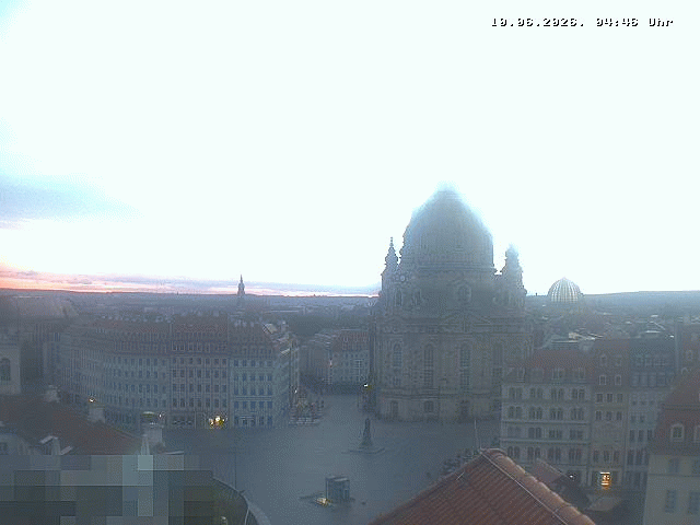 Archived image Webcam Dresden - Frauenkirche and Neumarkt square
