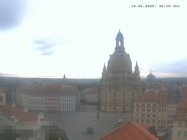 Archived image Webcam Dresden - Frauenkirche and Neumarkt square