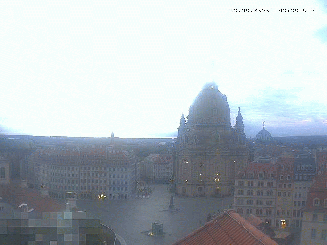 Archived image Webcam Dresden - Frauenkirche and Neumarkt square