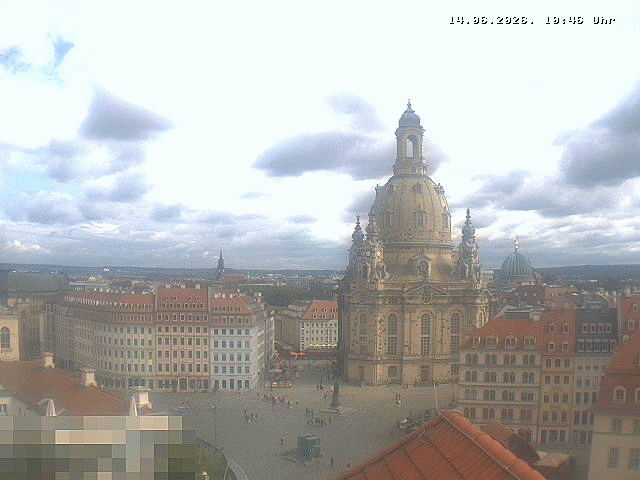 Archived image Webcam Dresden - Frauenkirche and Neumarkt square