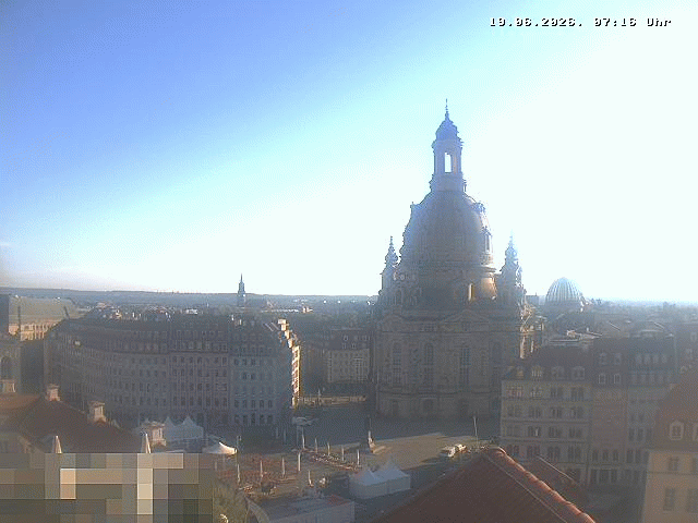 Archived image Webcam Dresden - Frauenkirche and Neumarkt square