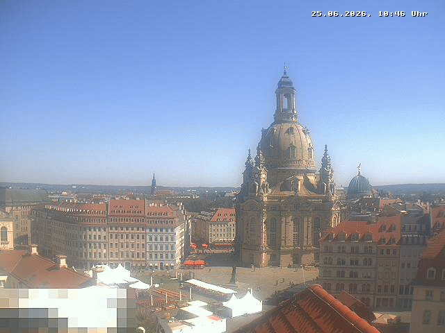 Archived image Webcam Dresden - Frauenkirche and Neumarkt square