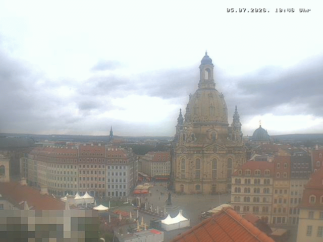 Archived image Webcam Dresden - Frauenkirche and Neumarkt square