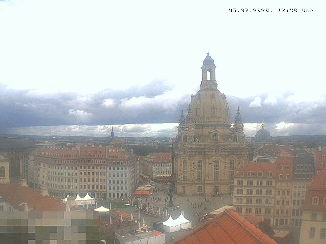 Archived image Webcam Dresden - Frauenkirche and Neumarkt square
