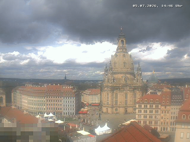 Archived image Webcam Dresden - Frauenkirche and Neumarkt square