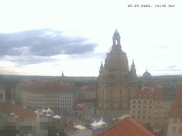 Archived image Webcam Dresden - Frauenkirche and Neumarkt square