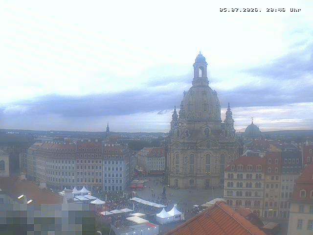 Archived image Webcam Dresden - Frauenkirche and Neumarkt square