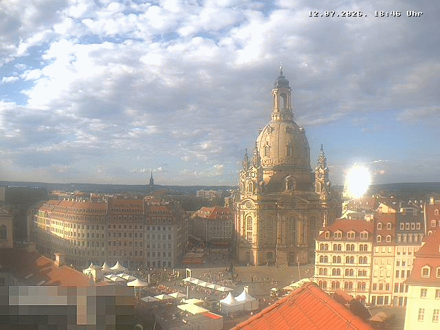 Archived image Webcam Dresden - Frauenkirche and Neumarkt square