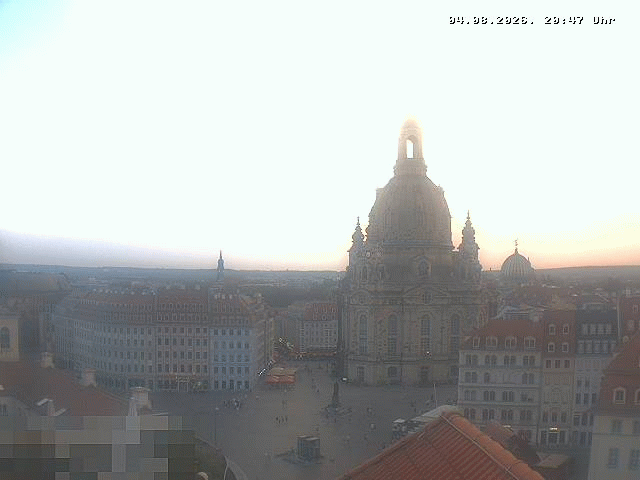 Archiv Foto Webcam Dresden - Frauenkirche und Neumarkt