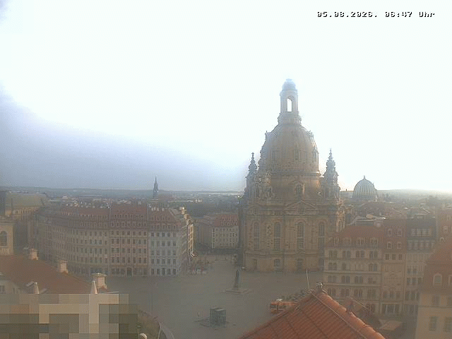 Archived image Webcam Dresden - Frauenkirche and Neumarkt square