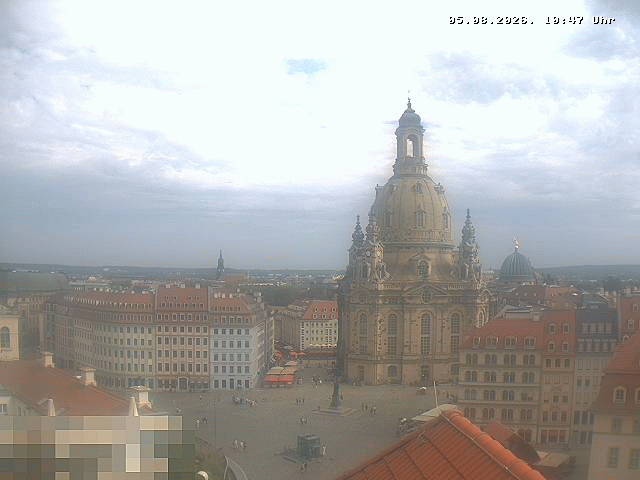 Archived image Webcam Dresden - Frauenkirche and Neumarkt square