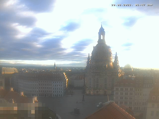 Archived image Webcam Dresden - Frauenkirche and Neumarkt square