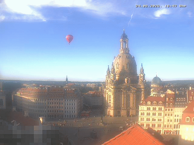Archiv Foto Webcam Dresden - Frauenkirche und Neumarkt
