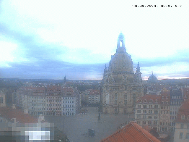 Archived image Webcam Dresden - Frauenkirche and Neumarkt square