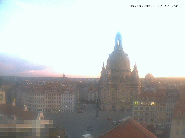 Archiv Foto Webcam Dresden - Frauenkirche und Neumarkt