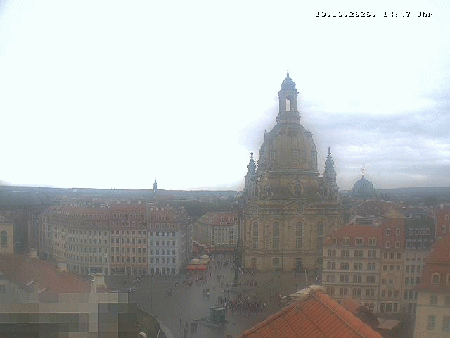 Archived image Webcam Dresden - Frauenkirche and Neumarkt square