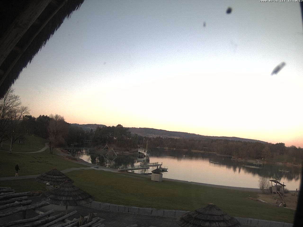 Archived image Webcam Salem Lake