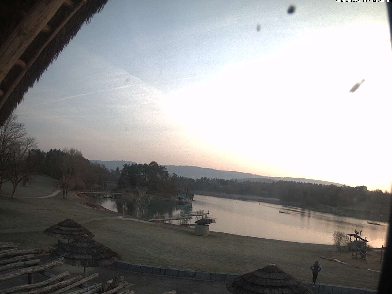 Archived image Webcam Salem Lake