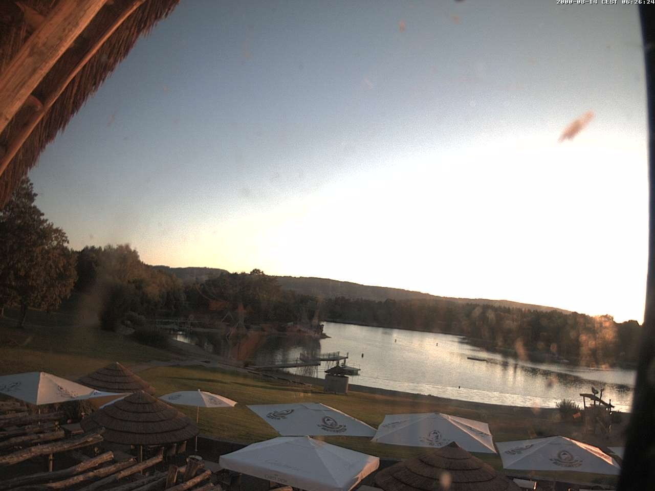Archived image Webcam Salem Lake