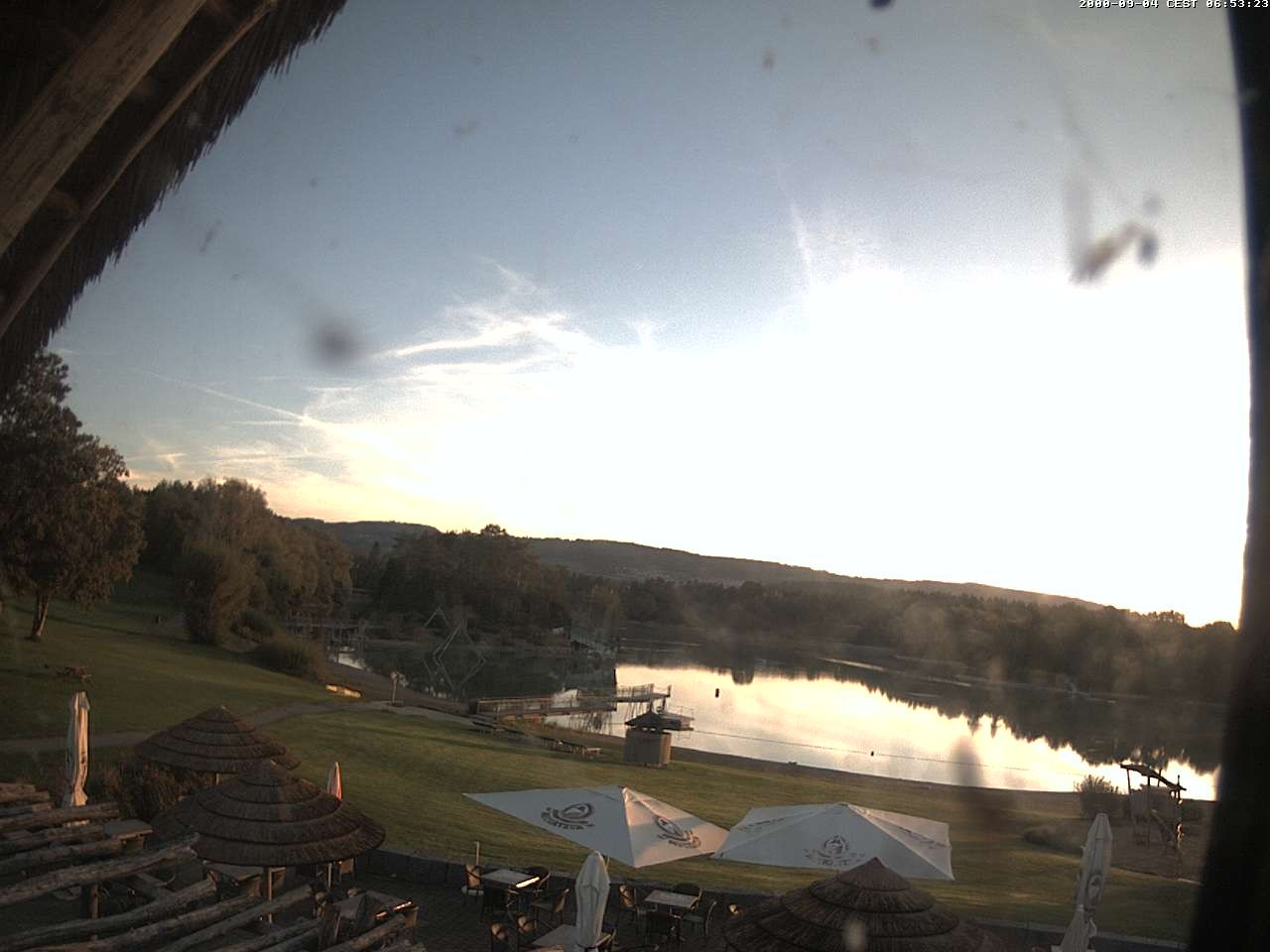 Archived image Webcam Salem Lake