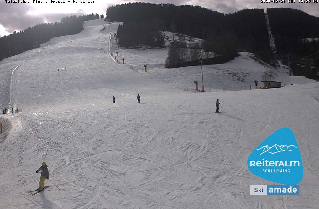 Archived image Webcam Reiteralm: Base Station Silver Jet