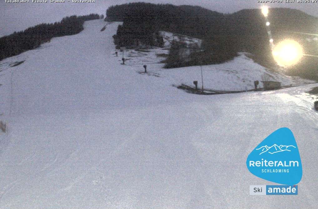 Archived image Webcam Reiteralm: Base Station Silver Jet