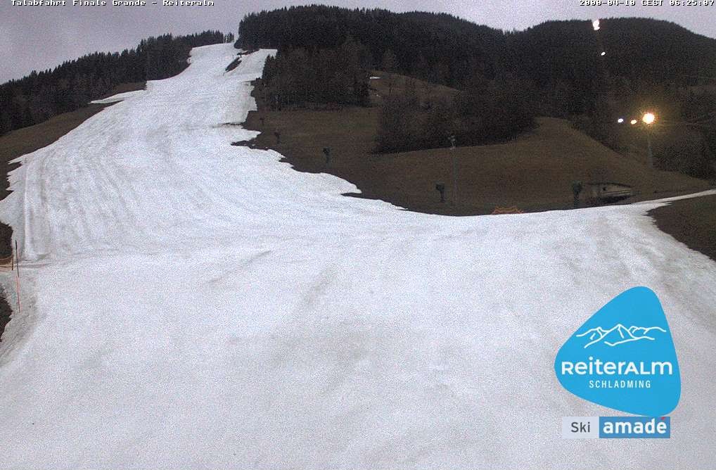 Archived image Webcam Reiteralm: Base Station Silver Jet