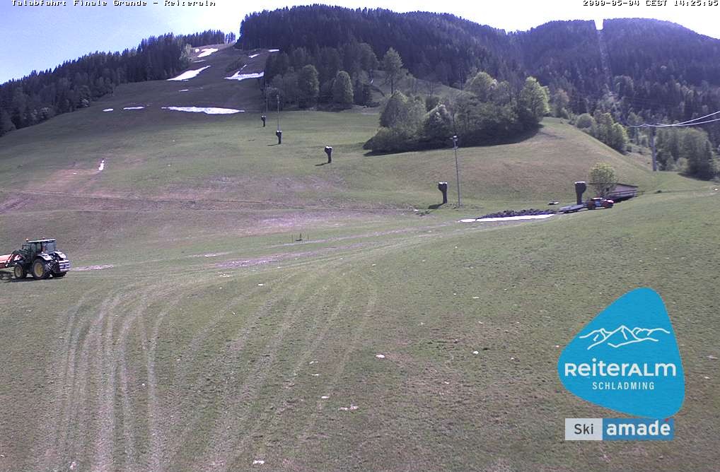 Archived image Webcam Reiteralm: Base Station Silver Jet