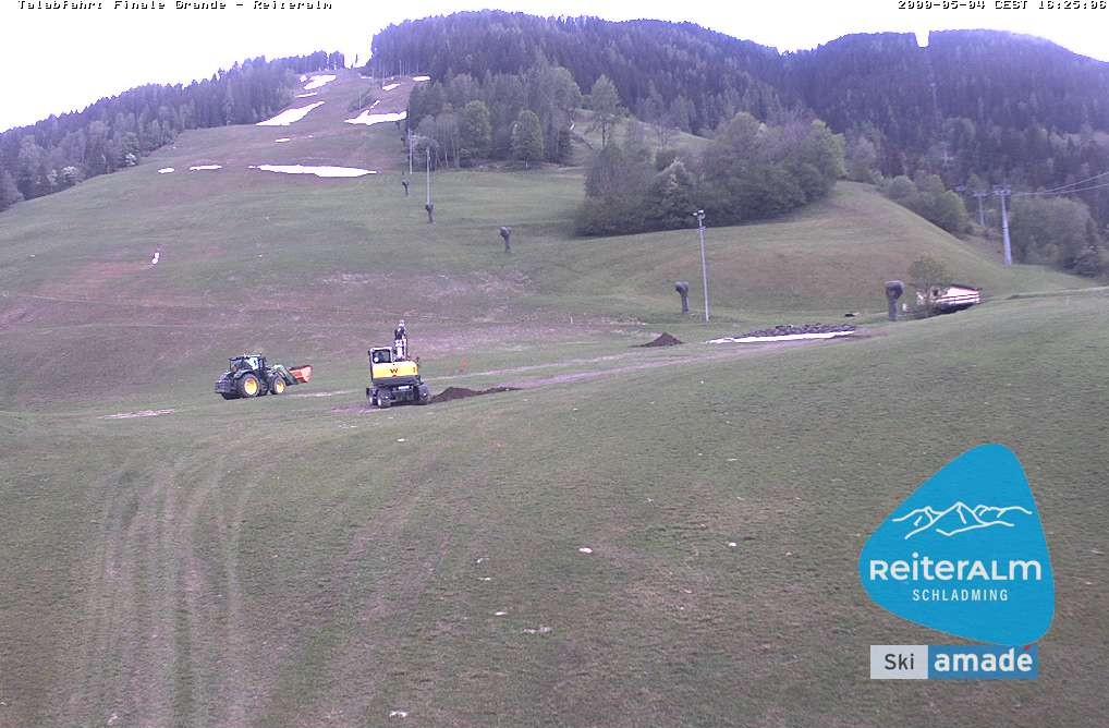 Archived image Webcam Reiteralm: Base Station Silver Jet