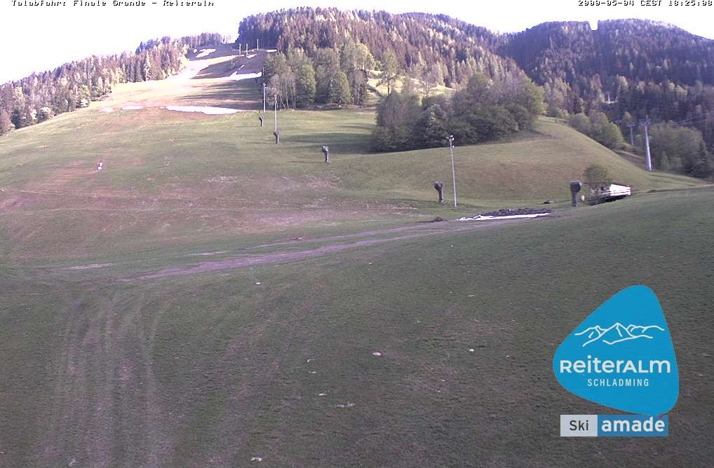Archived image Webcam Reiteralm: Base Station Silver Jet