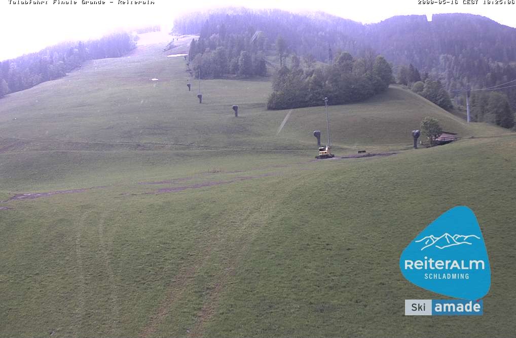 Archived image Webcam Reiteralm: Base Station Silver Jet