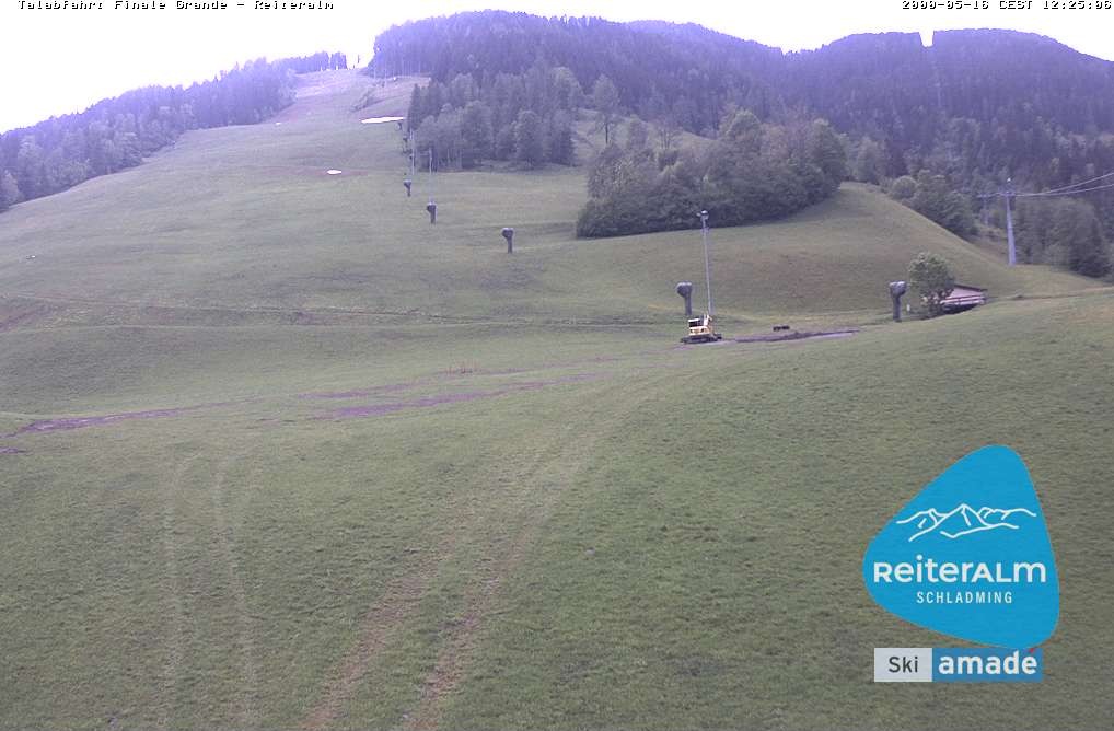Archived image Webcam Reiteralm: Base Station Silver Jet