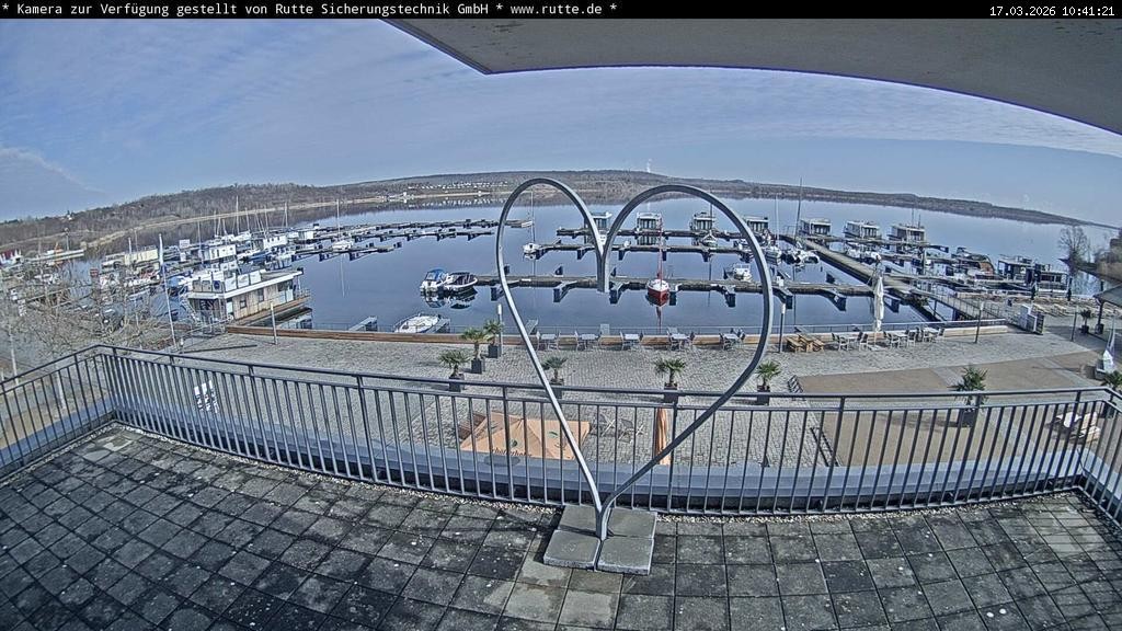 Archived image Webcam Lake Geiseltalsee - Marina Mücheln