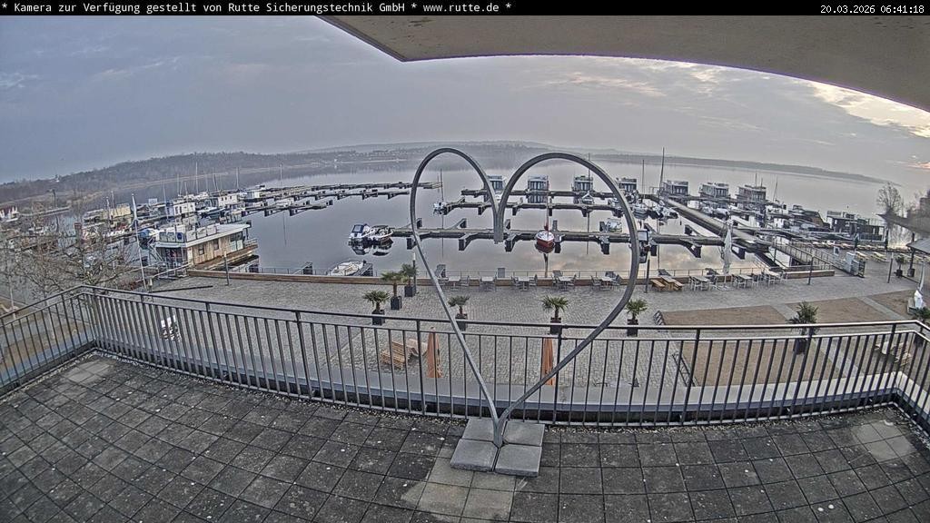 Archived image Webcam Lake Geiseltalsee - Marina Mücheln