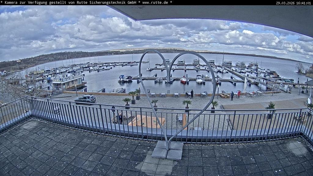 Archived image Webcam Lake Geiseltalsee - Marina Mücheln