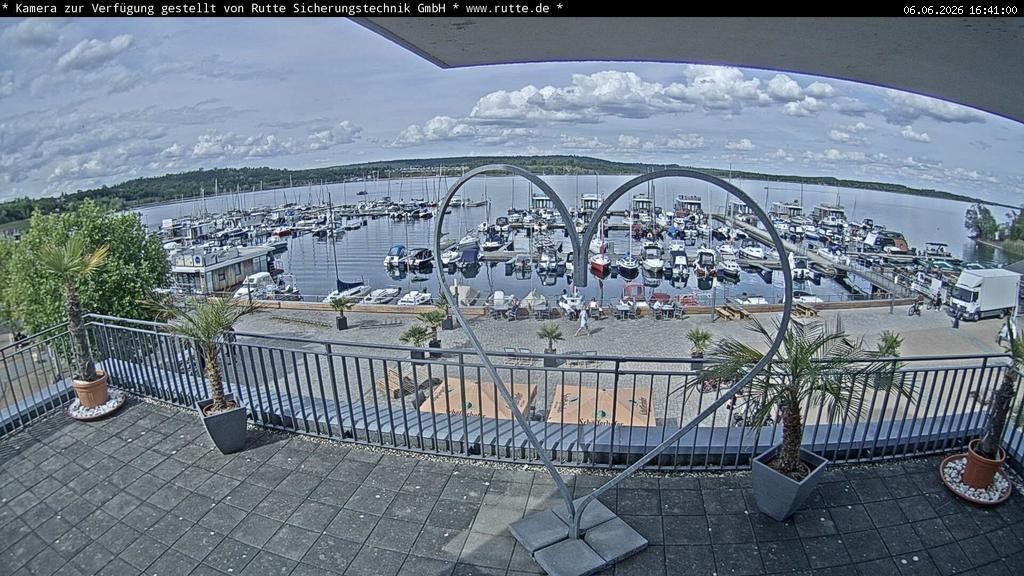 Archived image Webcam Lake Geiseltalsee - Marina Mücheln