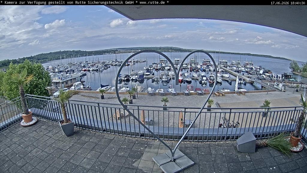 Archived image Webcam Lake Geiseltalsee - Marina Mücheln