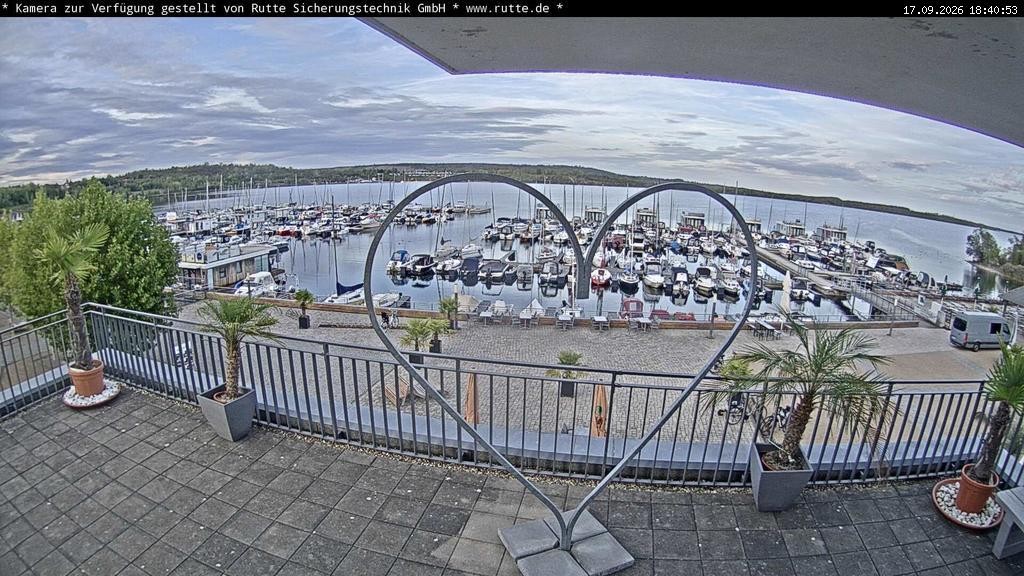 Archived image Webcam Lake Geiseltalsee - Marina Mücheln