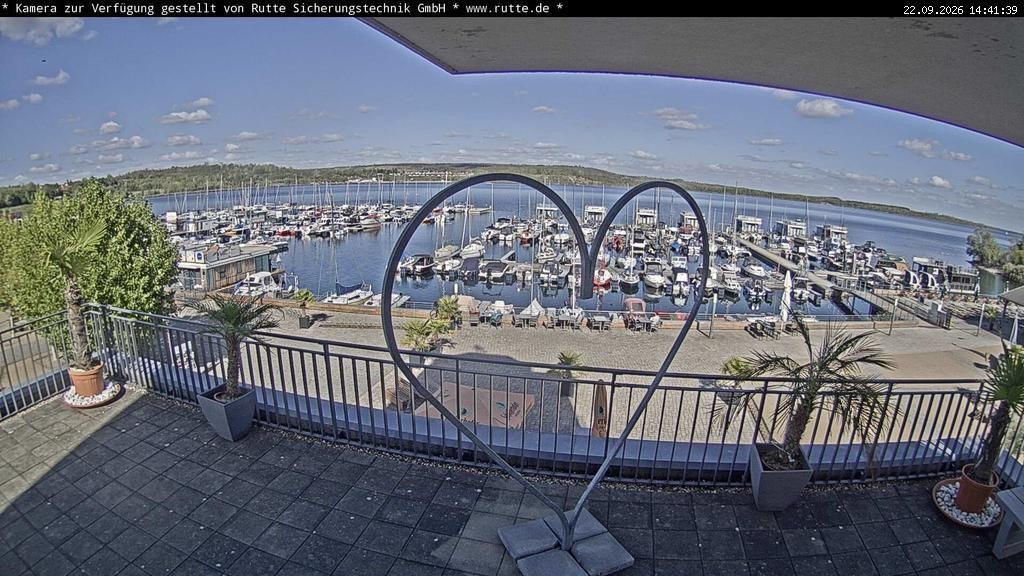 Archived image Webcam Lake Geiseltalsee - Marina Mücheln