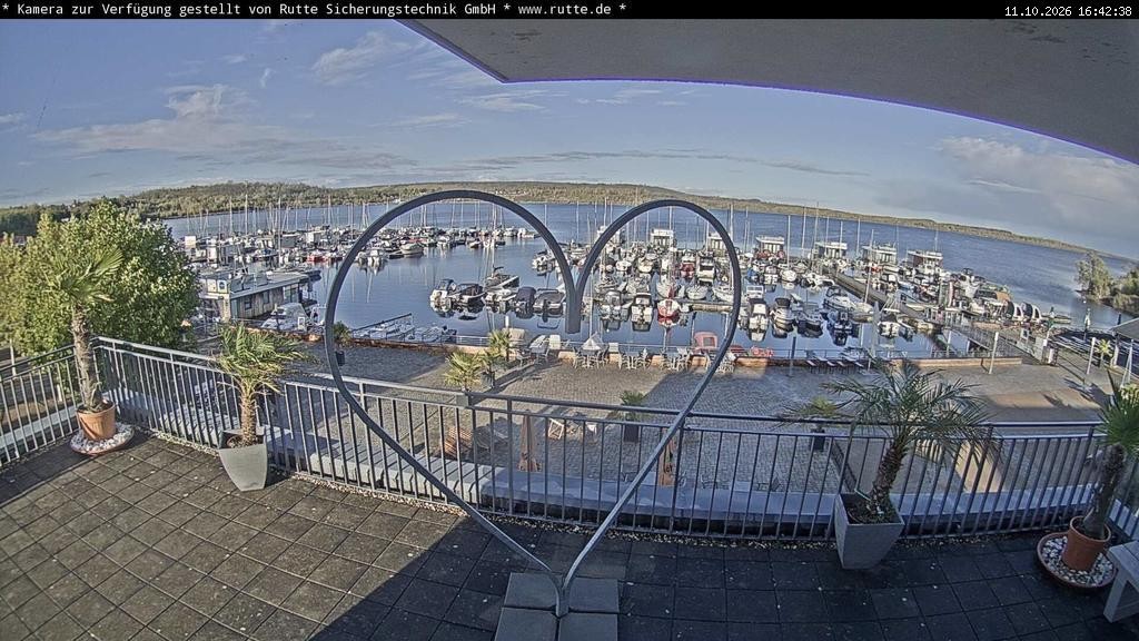 Archived image Webcam Lake Geiseltalsee - Marina Mücheln