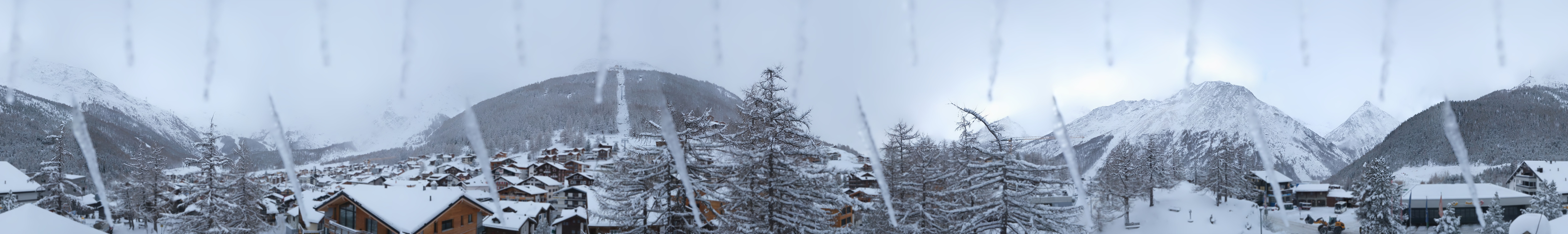 Archiv Foto Webcam Saas Fee: Blick in den Ortskern