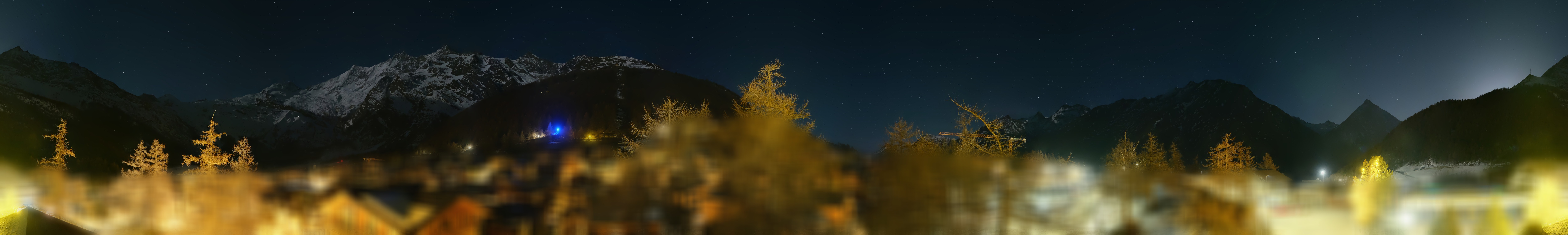 Archiv Foto Webcam Saas Fee: Blick in den Ortskern