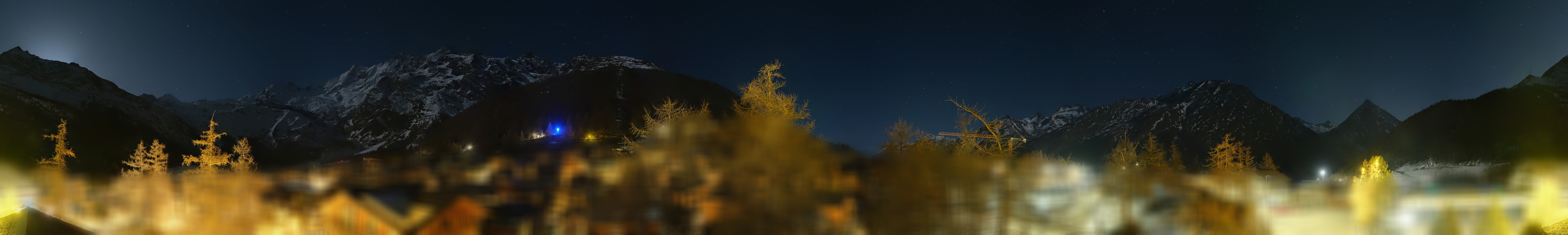 Archiv Foto Webcam Saas Fee: Blick in den Ortskern