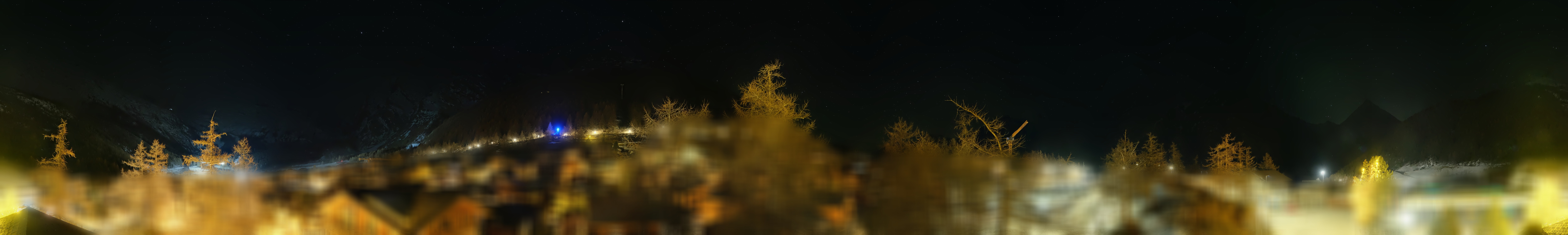 Archiv Foto Webcam Saas Fee: Blick in den Ortskern